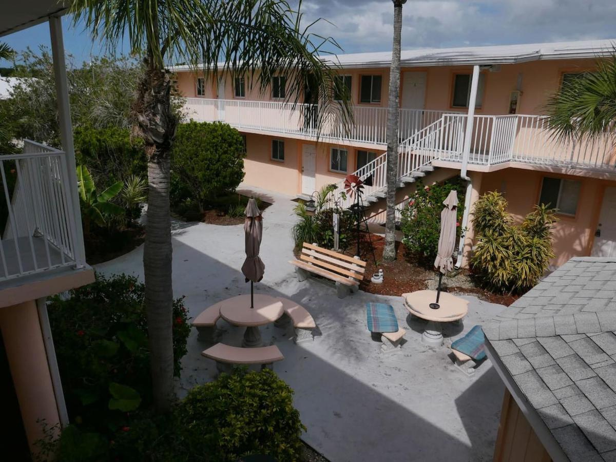 Cozy Beach Getaway Lejlighed Cape Canaveral Eksteriør billede